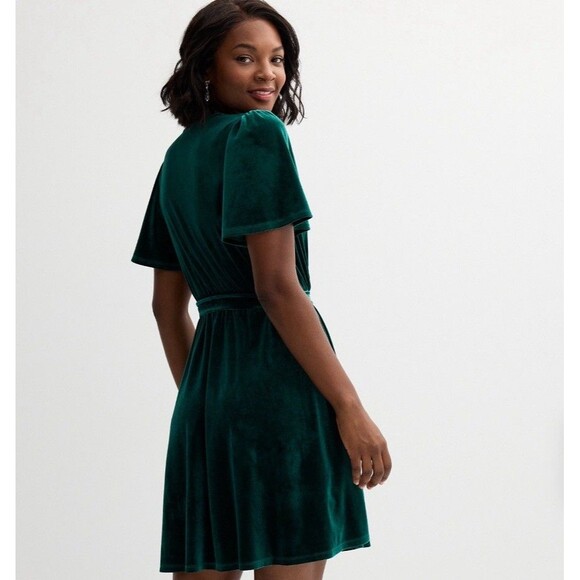NEW Draper James Green Velvet Wrap Dress Size XL Short  Sleeve - Picture 3 of 15